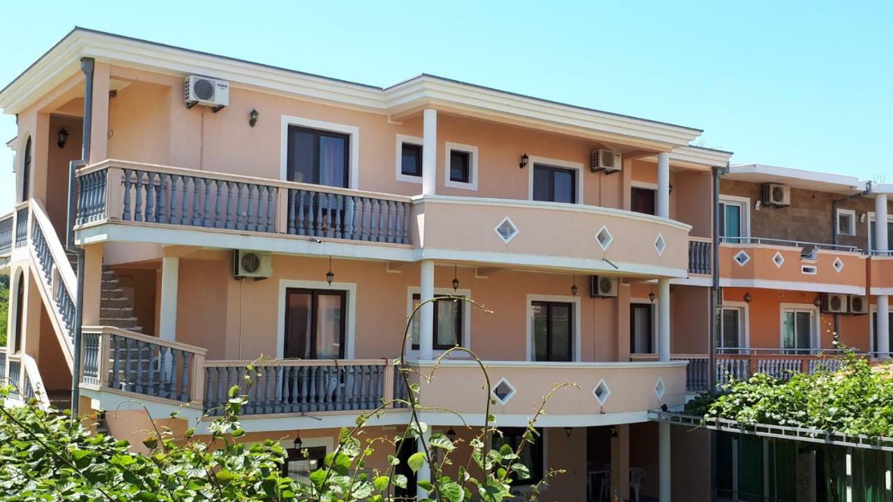 Rooms Ibrocevic Ulcinj Bagian luar foto
